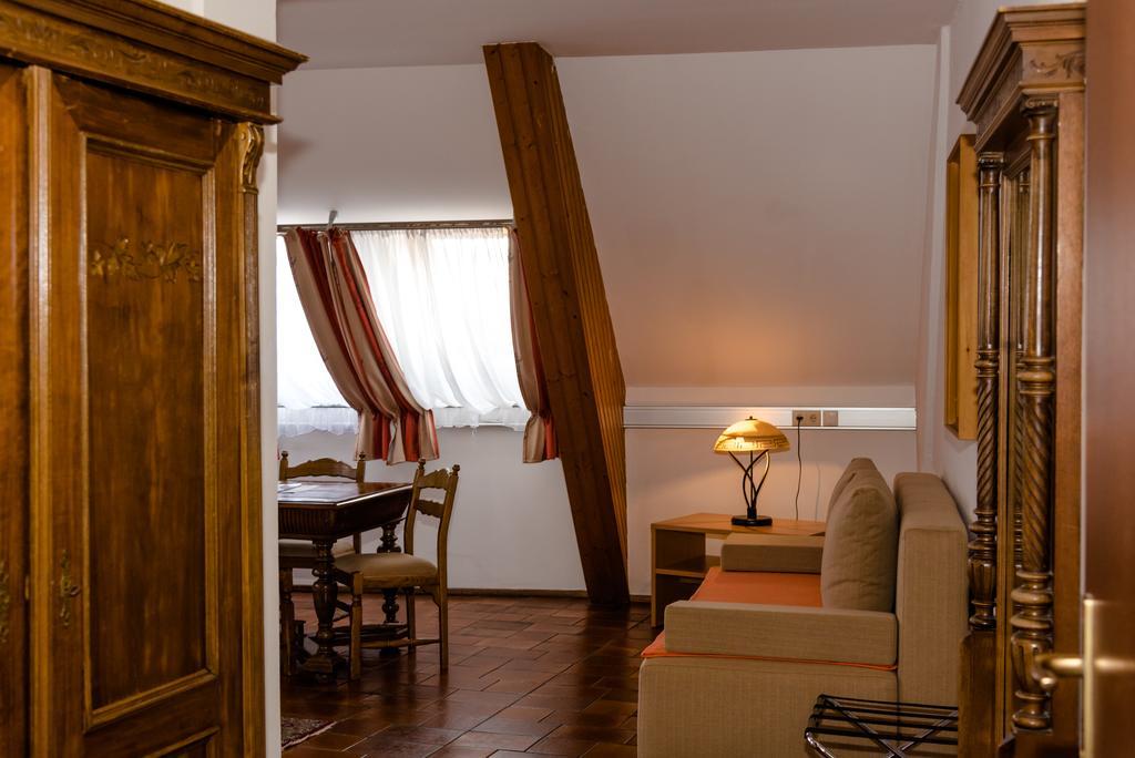 Stadthotel Schwerterbraeu Judenburg Esterno foto