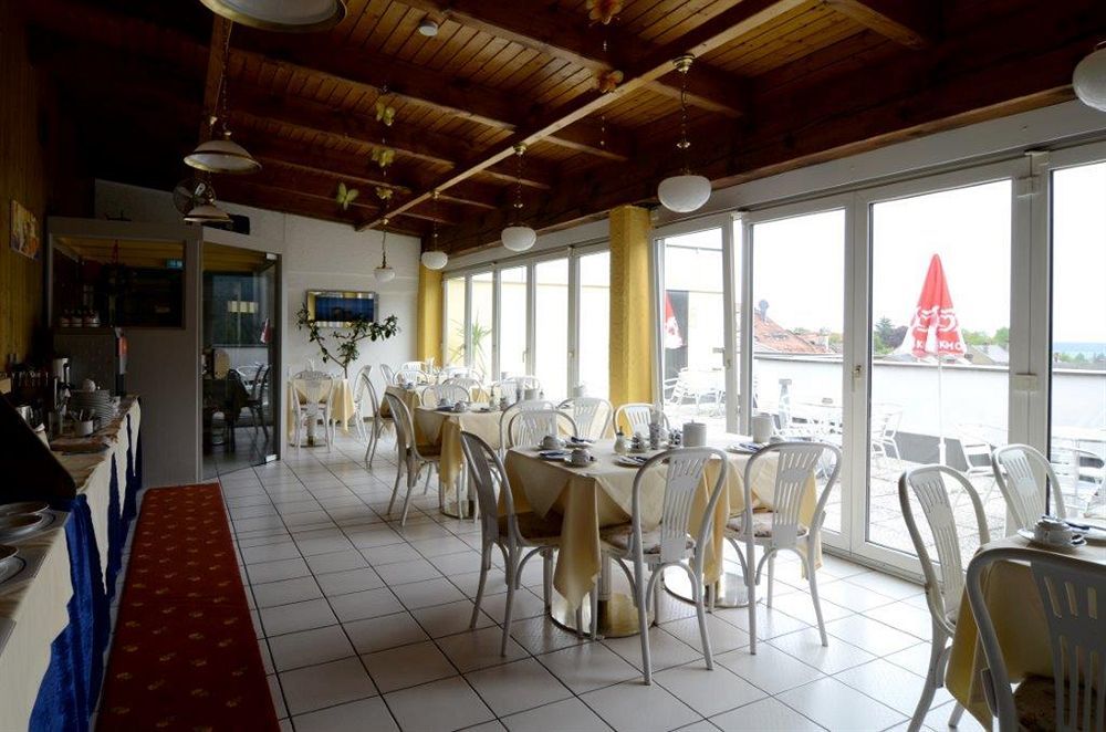Stadthotel Schwerterbraeu Judenburg Esterno foto